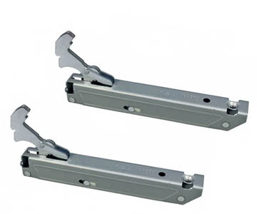 replacing the door hinges of the miele oven